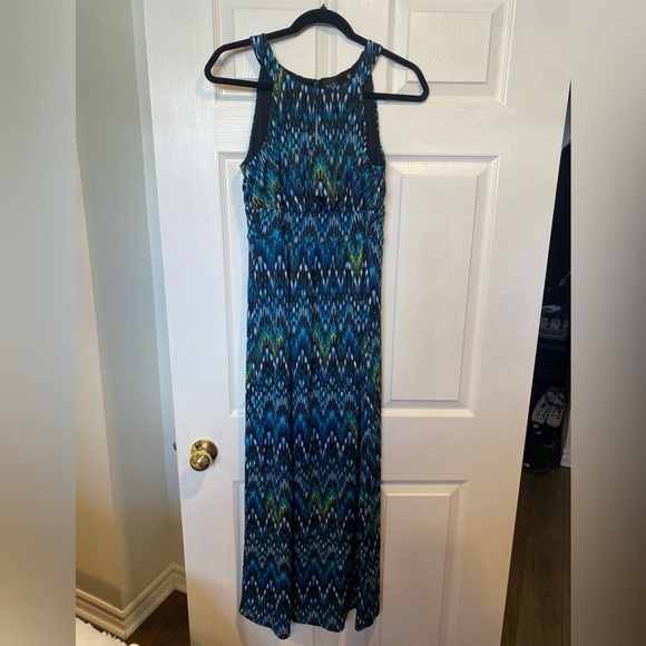 BLACK Saks Fifth Avenue Maxi Dress Size Small - Picture 2 of 9